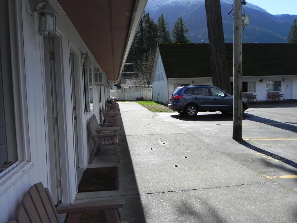 Skagit Motel Hope Buitenkant foto